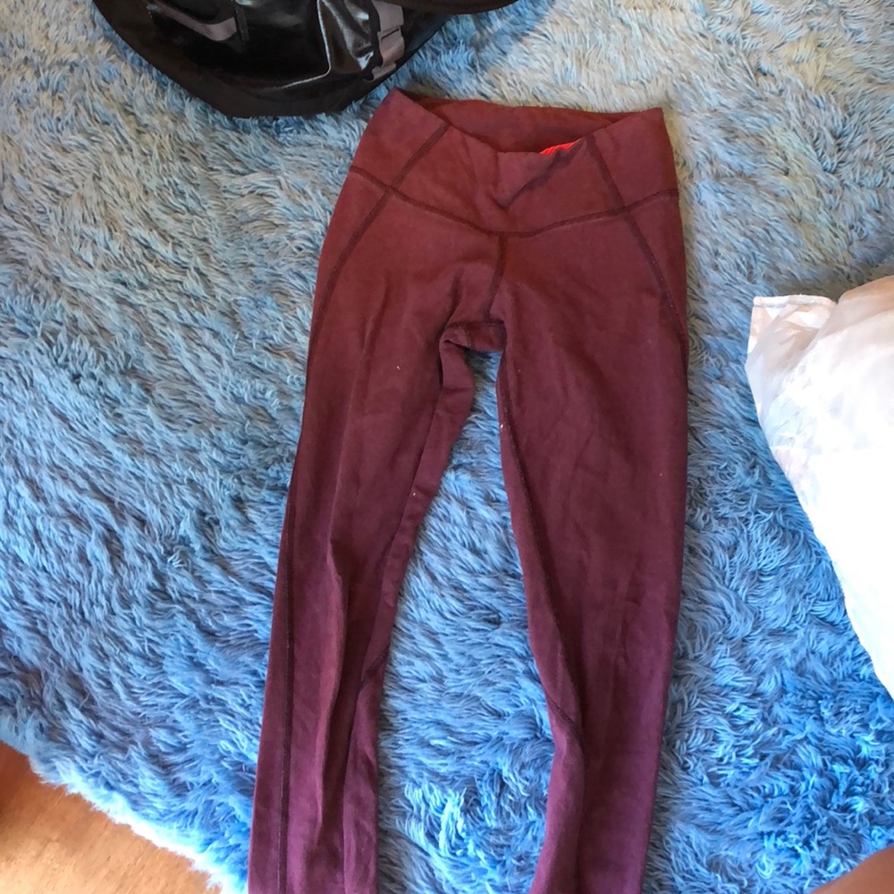 Red lulu lemon leggings